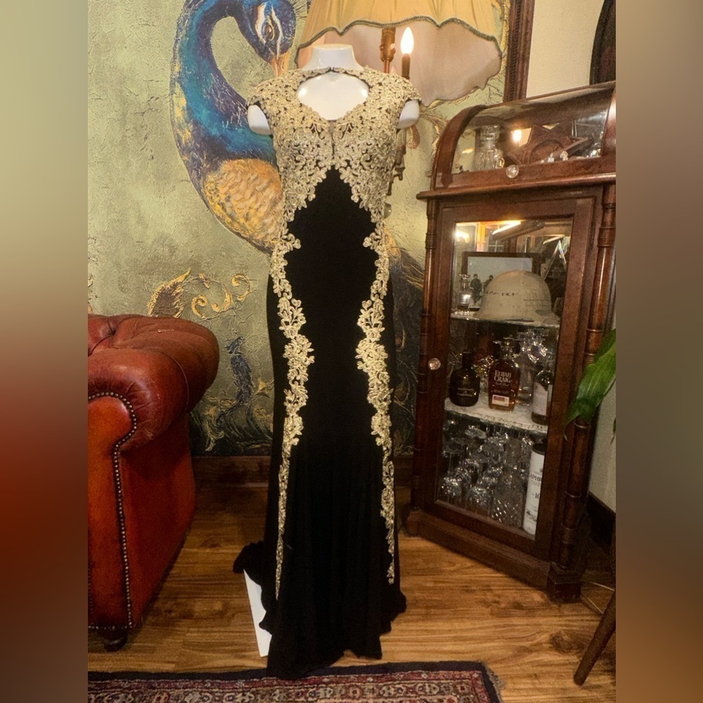 Besty & Adams Gold Embroidery Black Formal Gown Dress 0 - Picture 2 of 16